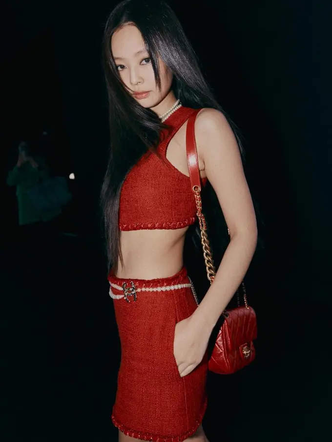 Jennie BLACKPINK untuk Chanel di Paris Fashion Week Spring Summer 2022