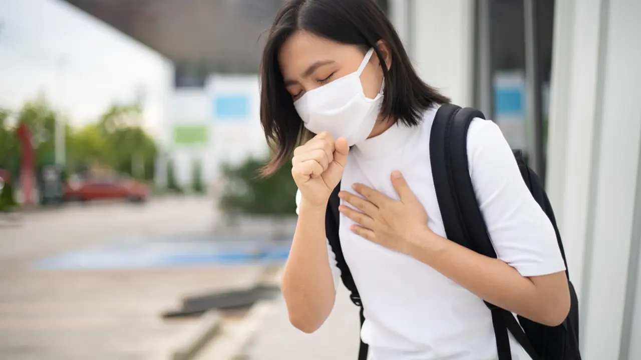 Waspada Covid Merebak Lagi, Jangan Anggap Sepele Batuk yang Dialami