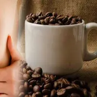 Buat para wanita yang suka mengeluhkan ukuran payudara yang mengecil, bisa jadi hal itu terjadi karena kamu keseringan minum kopi lho. (Foto: newsx.com)