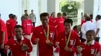 Presiden Joko Widodo dengan menjamu para atlet ke Istana Merdeka