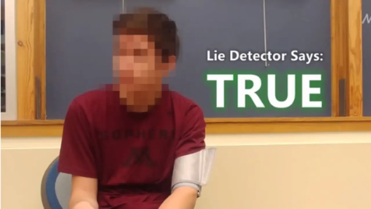 Cuplikan Video Youtube,  'Time-traveller' dari tahun 2030 melewati tes detektor kebohongan (ApexTV)