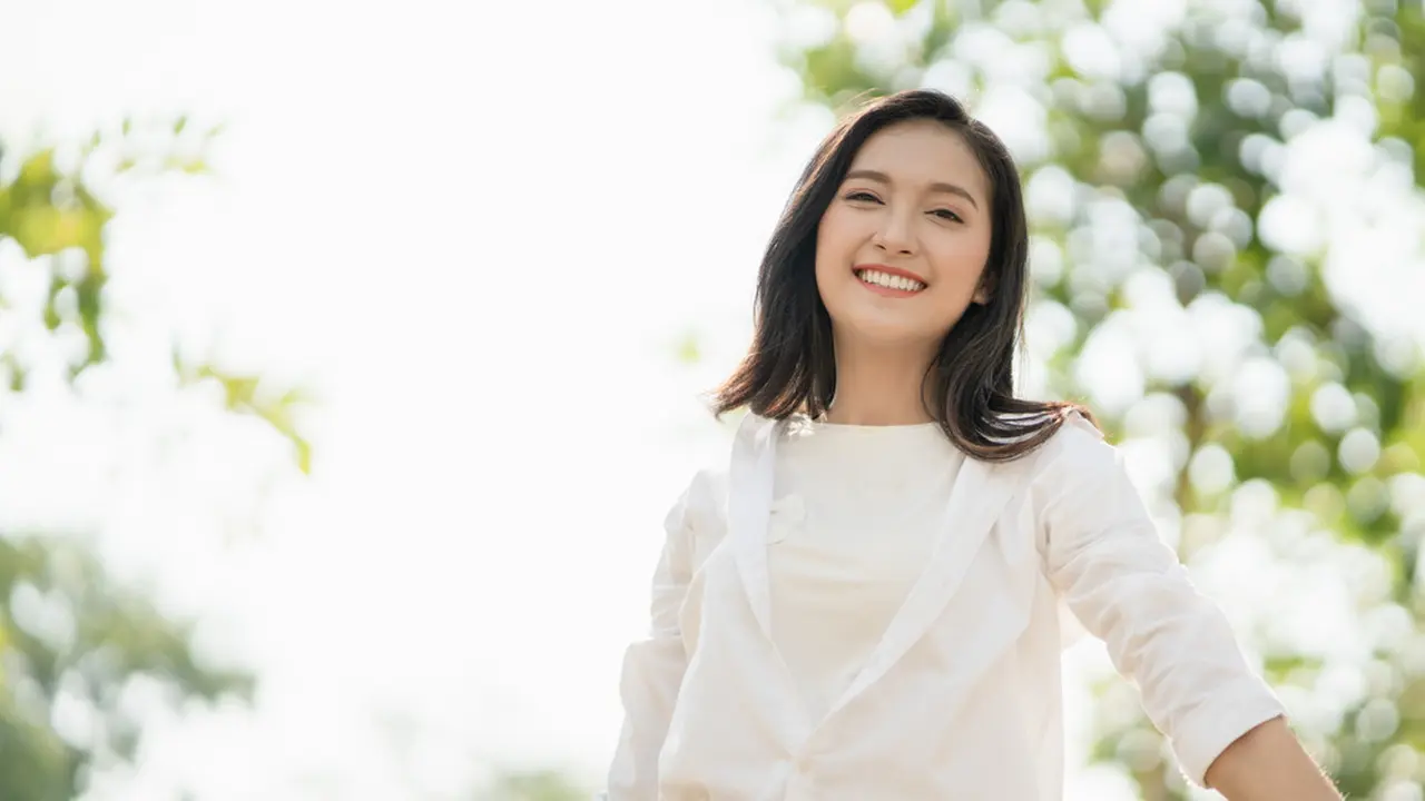 Ilustrasi wanita bahagia