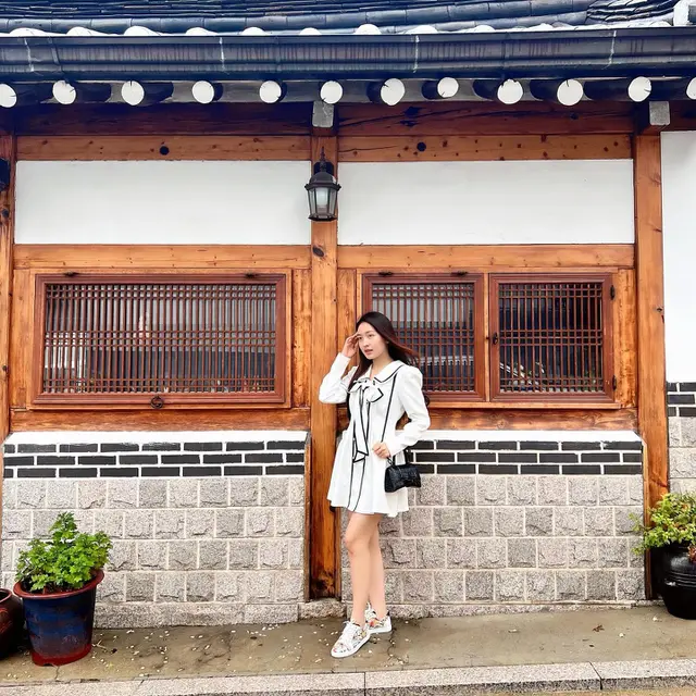 Tampil Pakai Hanbok Ini 7 Potret Natasha Wilona Saat di Korea Selatan