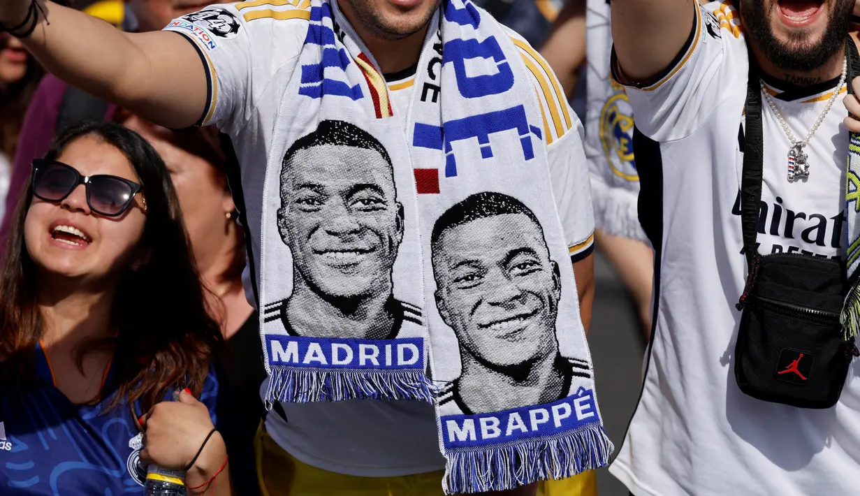 Beberapa tahun terakhir, Mbappe dikenal sebagai ikon PSG. Sang penyerang mencetak banyak gol bagi Les Parisien dan ia disebut-sebut sebagai salah satu penyerang terbaik di dunia saat ini. (OSCAR DEL POZO / AFP)