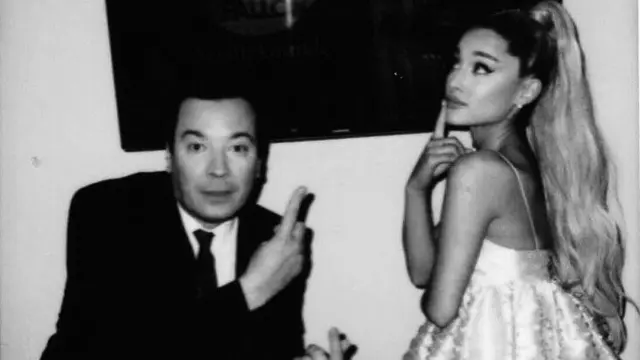 [Bintang] Jimmy Fallon dan Ariana Grande
