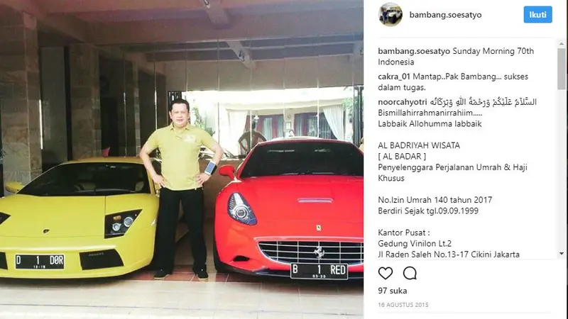 Bambang Soesatyo berdiri di antara mobil mewahnya (instagram bambang soesatyo