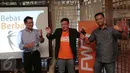 (Ki-ka) Trainer Dreamlabs Ardantya Syahreza, Direktur & Chief Financial Officer FWD Life Paul Setio Kartono dan pendiri TripTrus.com, Brahmantya Sakti membuka workshop yang diadakan oleh FWD, Jakarta, Sabtu (18/10/2015). (Liputan6.com/Angga Yuniar)
