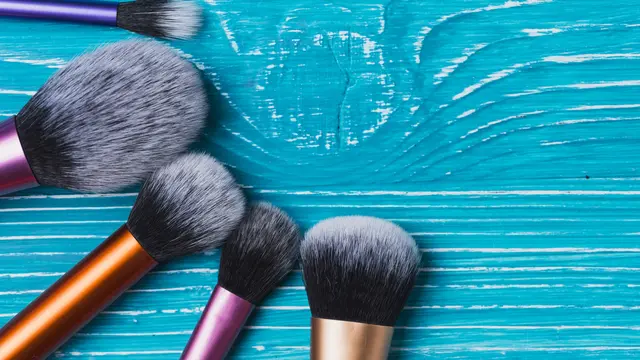 Tips Merawat Kulit Wajah agar Tidak Breakout Saat Haid - 5