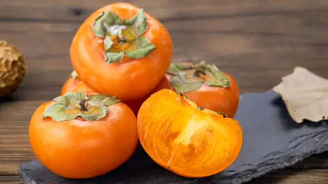 persimmon buah kesemek