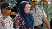 [VIDEO] Kemewahan Keluarga Atut Vs Rakyat Miskin Banten