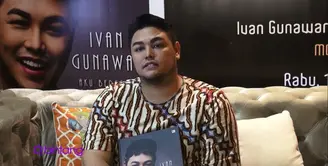 Ivan Gunawan memiliki dua wanita spesial dalam perjalanan cintanya. Keduanya bekerja di dunia hiburan tanah air yaitu, Rossa dan Ayu Ting Ting.