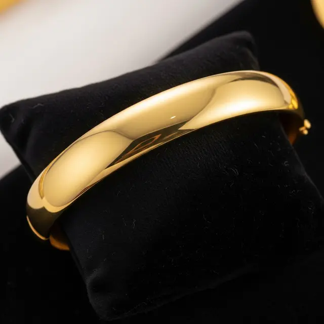 Gelang Emas 40 Gram 23 Karat untuk Koleksi dan Investasi