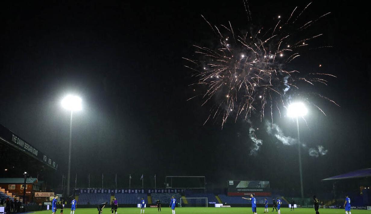 FOTO: Taklukkan Stockport County, West Ham United Genggam ...