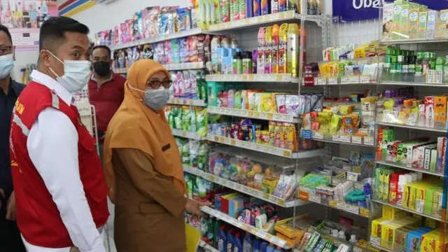 Polres dan BOM Jember lakukan pengawasan obat sirup di sejumlah apotek (Istimewa)