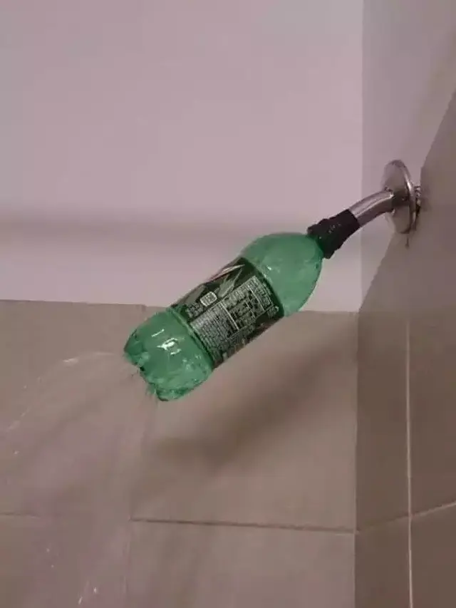 6 Alih Fungsi Botol Ini Absurd Banget, Enggak Habis Pikir