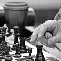 Dalam hidup memang banyak pilihan. Tapi, ada kalanya ketika kamu harus berhadapan dengan pilihan-piluhan tersulit dalam hidup. 