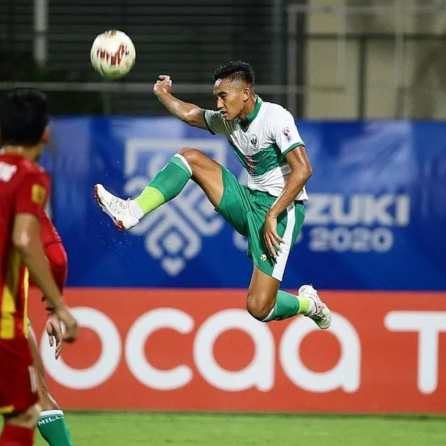 5 Aksi Rizky Ridho saat Tampil di Piala AFF 2020, Bek Andalan Timnas