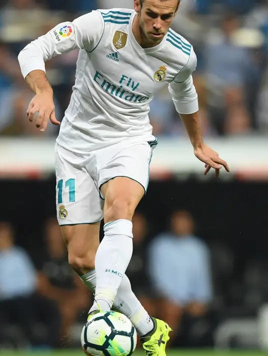 5. Gareth Bale - Terseok seok bersama timnas Wales. Itu lah yang dirasakan pemain kencang macam Gareth Bale saat gagal membawa timnas Wales ke pentas Piala Dunia. (AFP)