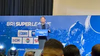 Direktur Utama I.League Ferry Paulus saat konferensi pers BRI Super League 2025/2026 di SCTV Tower, Senayan, Jakarta Pusat pada Minggu (3/8/2025). (Liputan6.com/Melinda Indrasari)