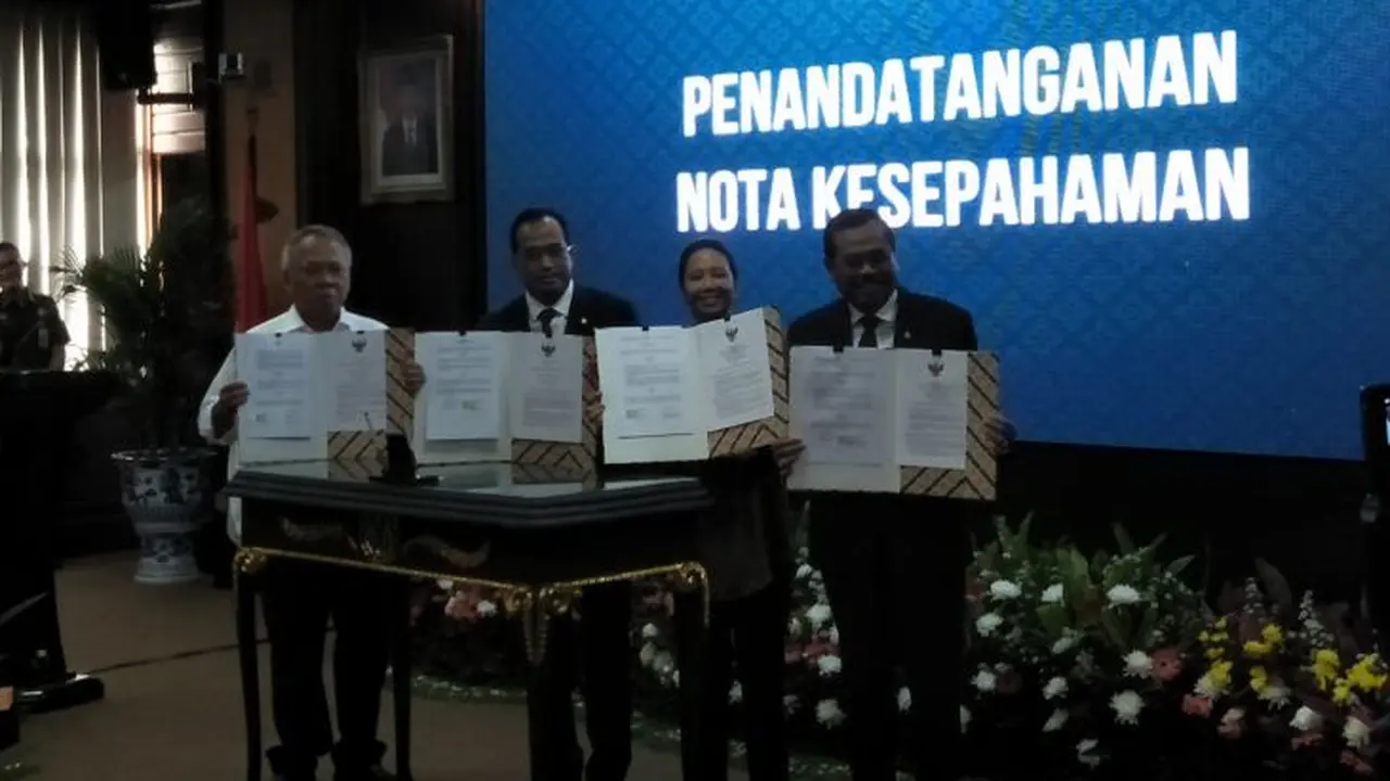 Kementerian PUPR, Kemenhub, Kementerian BUMN menggandeng Kejaksaan Agung RI dalam rangka mengawal pembangunan proyek infrastruktur dii Indonesia, Kamis (1/3/2018). (Deny/Liputan6.com)