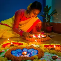 Perayaan Diwali yang penuh cahaya. (Foto: Unsplash/Rahul Pandit)