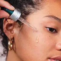 The Body Shop meluncurkan serum dengan bahan alami ekstrak tumbuh-tumbuhan sebagai alternatif alami ketahanan dan perawatan kulit. (Dok/The Body Shop).