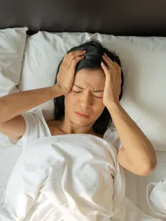 Faktor terbesar yang menyebabkan sulit untuk tidur adalah pikiran yang dipenuhi kecemasan. (Foto/dok: Freepik/jcomp)