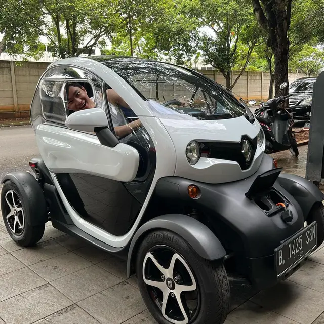 [Fimela] Azka Corbuzier dan Deddy Corbuzier