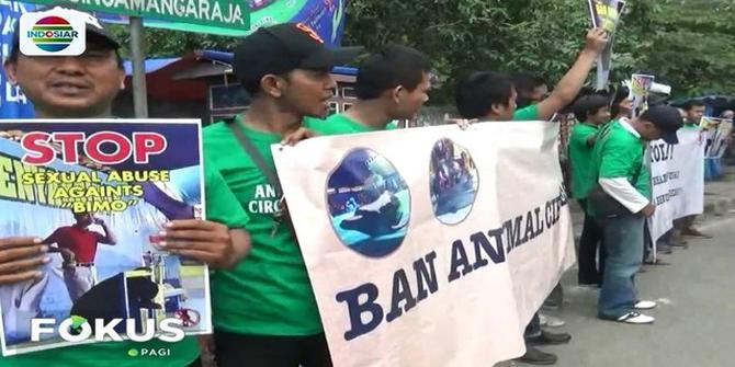 Aksi Aktivis di Cimahi Tolak Pelecehan Terhadap Beruang Madu dalam Pertunjukan Sirkus