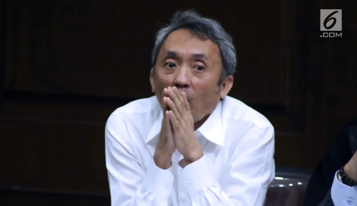 Terdakwa dugaan suap pengajuan PK ke PN Jakarta Pusat, Eddy Sindoro menjalani sidang lanjutan di Pengadilan Tipikor, Jakarta, Senin (7/1). Sebelumnya, Eddy didakwa suap terkait pengurusan dua perkara di PN Jakarta Pusat. (Liputan6.com/Helmi Fithriansyah)