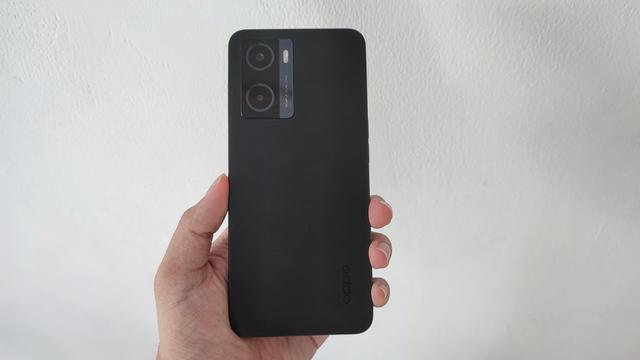 Oppo A77s (Liputan6.com/Giovani Dio Prasasti)