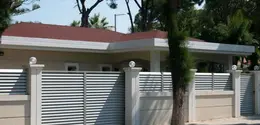 Ilustrasi Model Pagar Beton Depan Rumah (Credit: ismail yazıcı/unsplash)