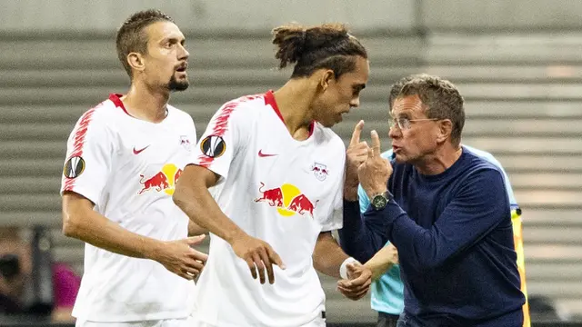 Foto: Sempat Tolak Chelsea, Ralf Rangnick Malah Terima Pinangan Sebagai Pelatih Sementara Manchester United