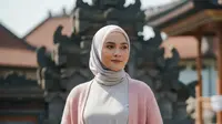 15 Model Outer untuk Gamis Polos Kekinian 2025, Tampil Syar'i dan Tidak Monoton