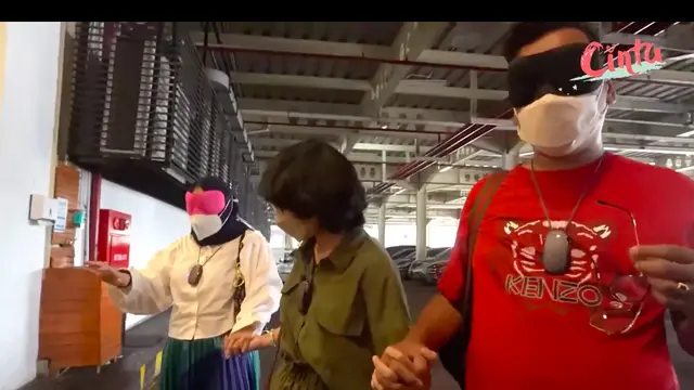 Momen Uya Kuya dan Istri Rayakan Hari Jadi Pernikahan. (Sumber: Instagram/astridkuya dan YouTube/Cinta)