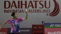 Pebulutangkis tunggal putri Indonesia, Putri Kusuma Wardani berhadapan dengan tunggal putri Tiongkok, He Bing Jiao , pada babak 32 besar Turnamen Indonesia Masters 2022, di Istora Senayan, Rabu (8/6/2022). (Bola.com/Ikhwan Yanuar)