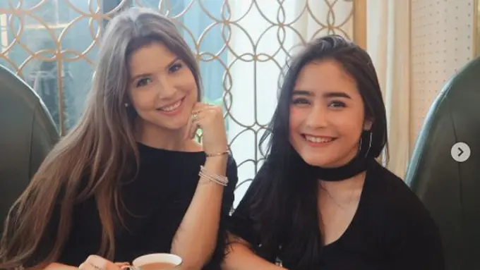 [Bintang] Amanda Cerny dan Prilly Latuconsina