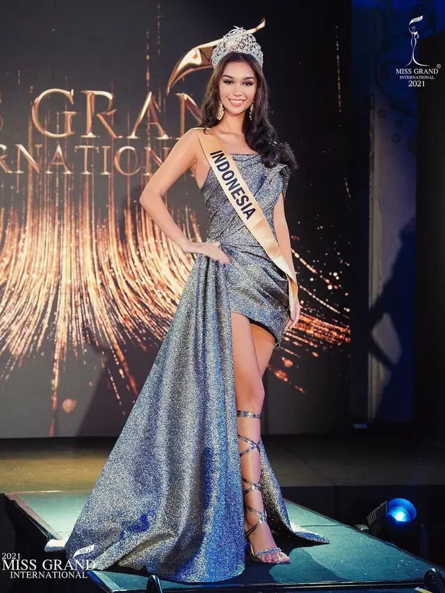 8 Potret Sophia Rogan di Phuket, Wakil Indonesia di Miss Grand International 2021