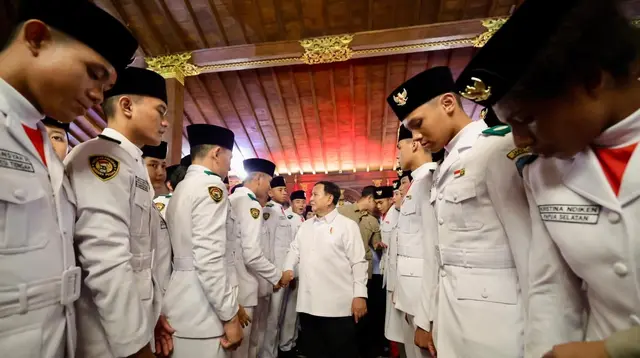Prabowo Undang Petugas HUT ke-81 RI ke Hambalang, Beri Pesan Khusus