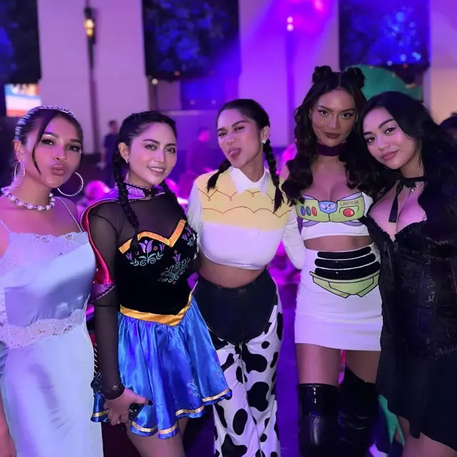 Gaya Kembar Rachel Vennya dan Azizah Salsha Bak Bestie Sejati dalam Busana Sporty hingga Jadi Human Chanel