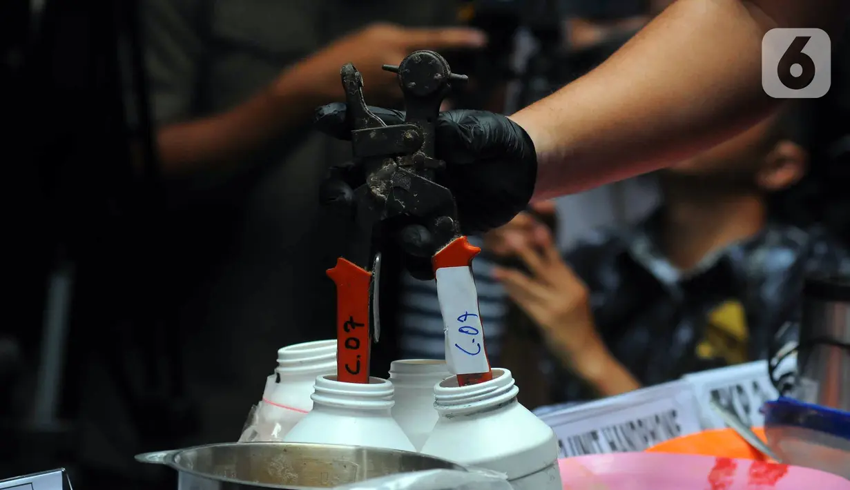 Polisi Bongkar Kasus Rumah Industri Narkoba di Johar Baru Foto