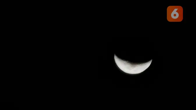 <p>Memotret bulan dengan Galaxy S23 FE (Liputan6.com/ Agustin Setyo Wardani)</p>