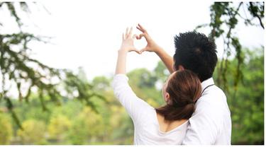 Kebiasaan Manis Pasangan Suami Istri Romantis Parenting Fimela Com
