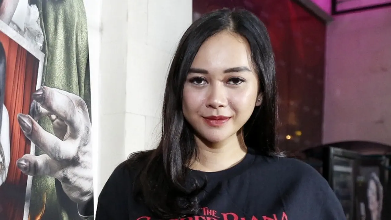 [Bintang] Aura Kasih