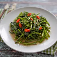 ilustrasi kangkung tauco/copyright by Aris Setya (Shutterstock)