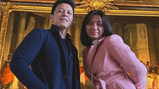 Sudah Kenal Riasan, Ini 7 Gaya Alleia Putri Ariel Noah yang Makin Fashionable