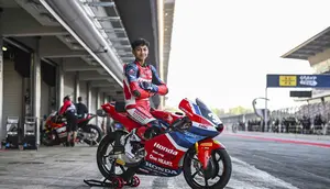 Muhammad Kiandra Ramadhipa akan menjalani tantangan baru pada ajang Moto3 Junior World Championship 2026 yang dimulai akhir pekan ini pada 21-24 Mei 2026, di Sirkuit Barcelona-Catalunya, Spanyol. (Astra Honda)