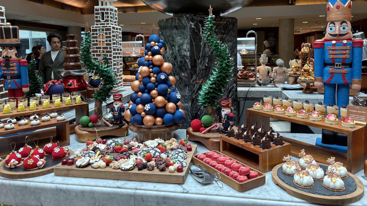 Hotel Indonesia Kempinski Jakarta Hadirkan “The Holiday Spectacles”, Perpaduan Kemewahan dan Nostalgia untuk Natal dan Tahun Baru