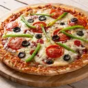 Resep Pizza Rumahan dengan Oven, Lengkap dengan Pilihan Topping Favoritmu