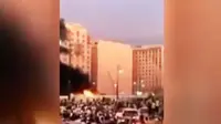 TV Arabiya melaporkan ledakan diakibatkan aksi bom bunuh diri.